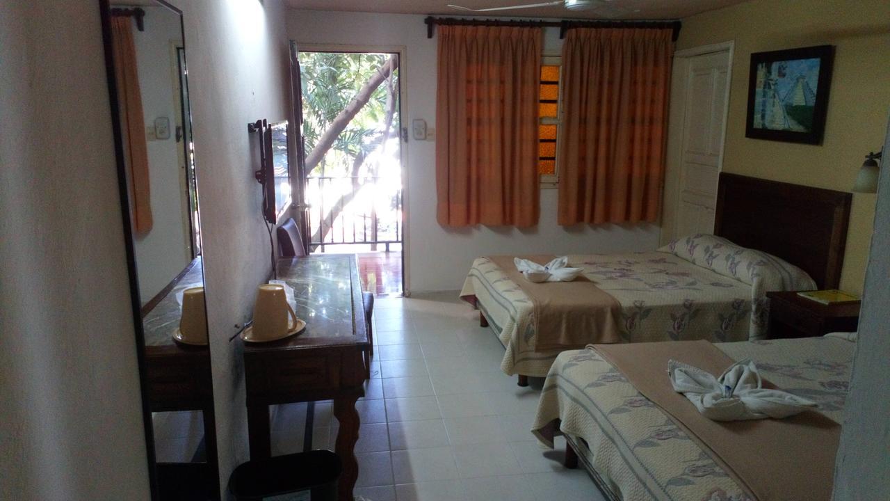 Hotel San Clemente วัลลาโดลิด ภายนอก รูปภาพ