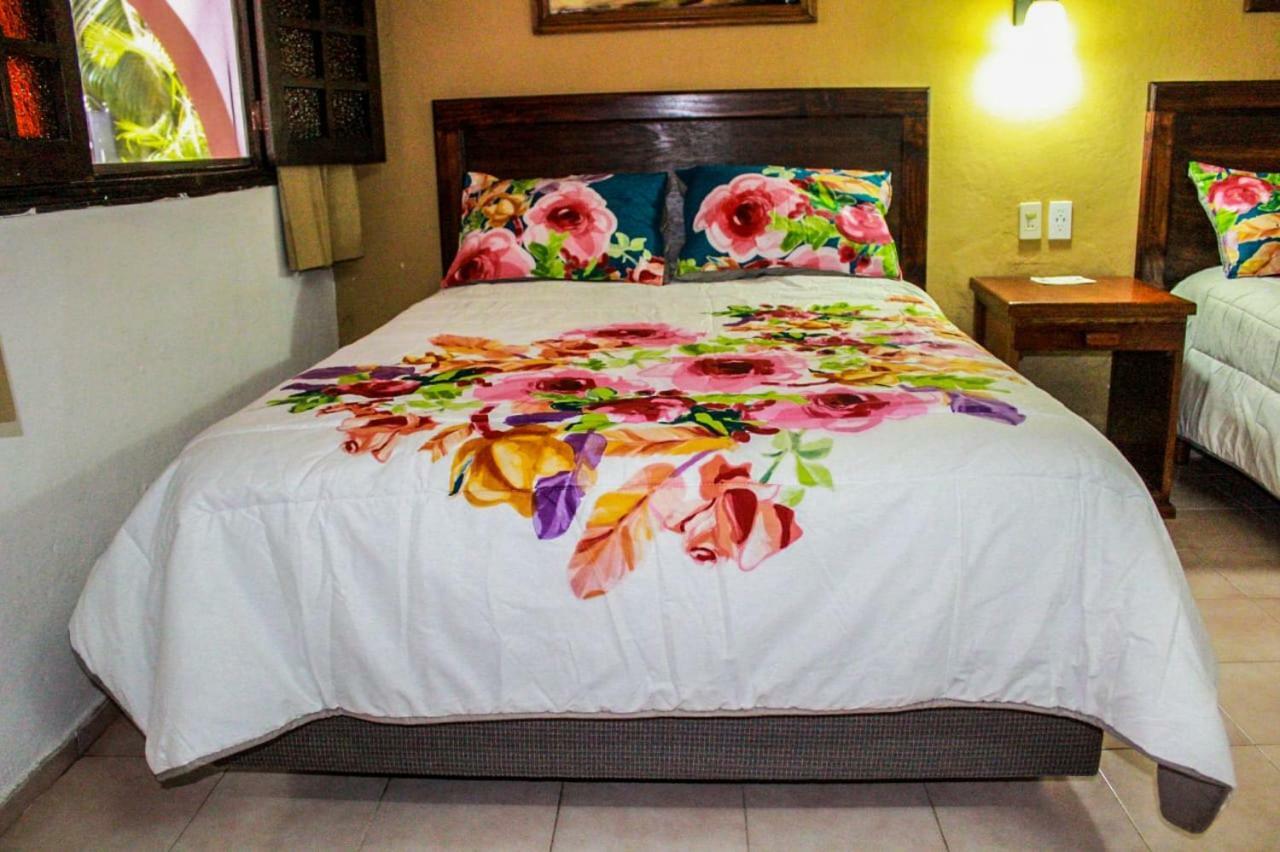 Hotel San Clemente วัลลาโดลิด ภายนอก รูปภาพ