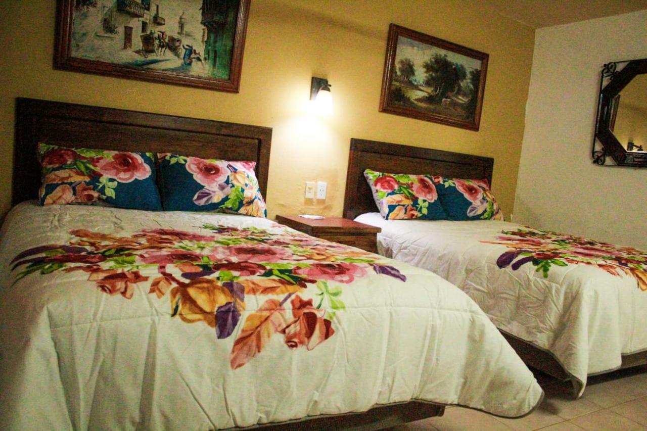 Hotel San Clemente วัลลาโดลิด ภายนอก รูปภาพ