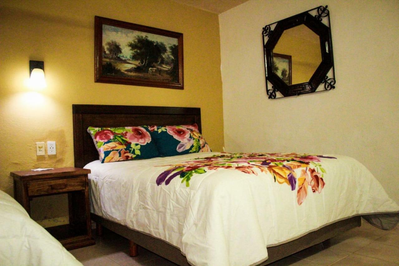 Hotel San Clemente วัลลาโดลิด ภายนอก รูปภาพ