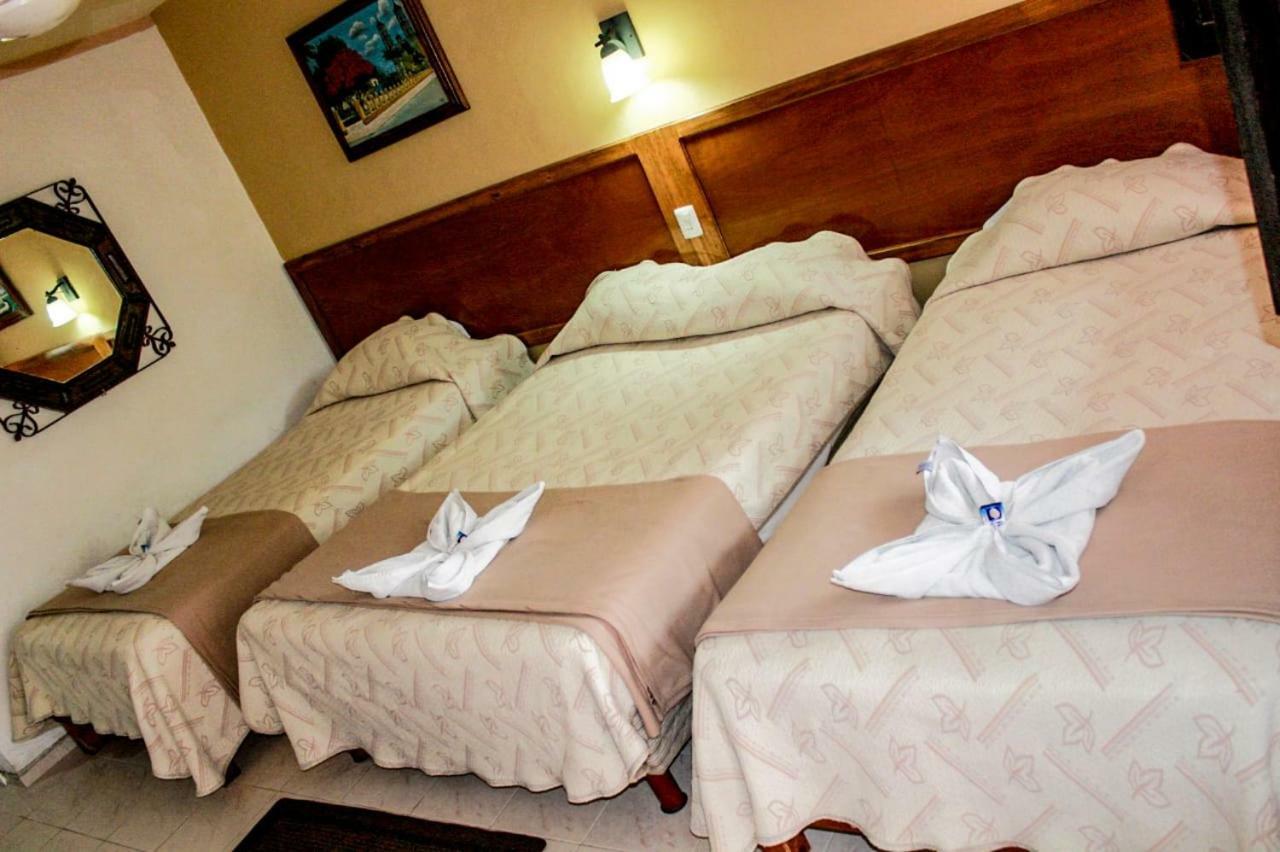 Hotel San Clemente วัลลาโดลิด ภายนอก รูปภาพ